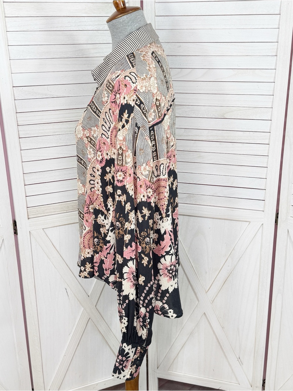 Free People Virgo Baby Floral Boho Oversized Button Up Shirt Black Multi Medium - Picture 3 of 13